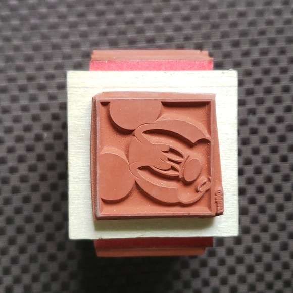 Mickey Faces Rubber Stamper Cube•4 Images On 1 Block•Rubber Stampede•Walt Disney - Picture 6 of 9